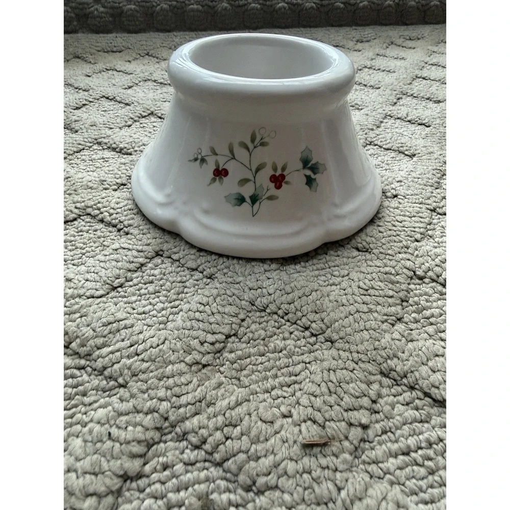 PFALTZGRAFF WINTERBERRY VOTIVE CANDLEHOLDER